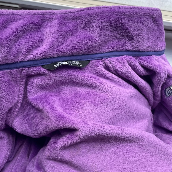 North Face Purple Winter Jacket in girls size large - Picture 8 of 8